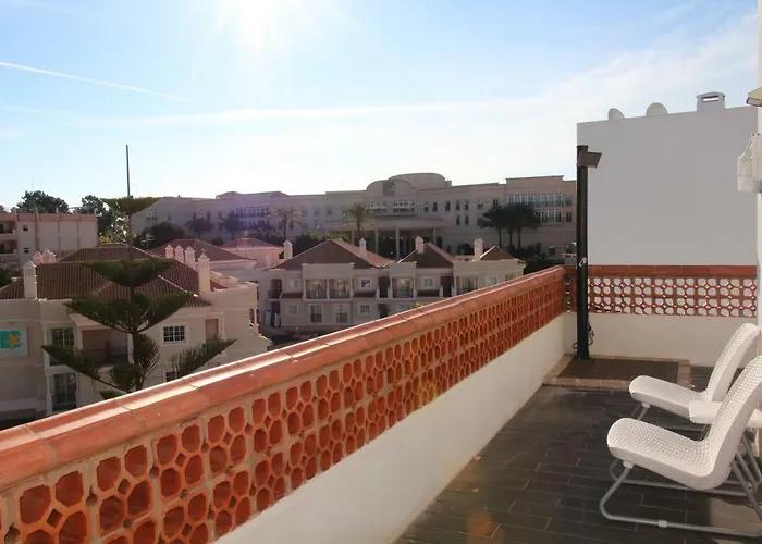 Center 2 - 300m Apartman *